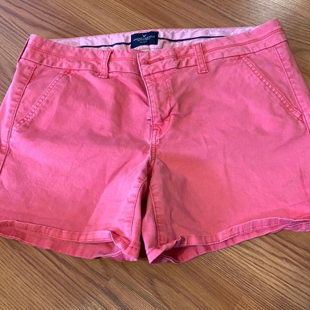 Coral shorts American eagle